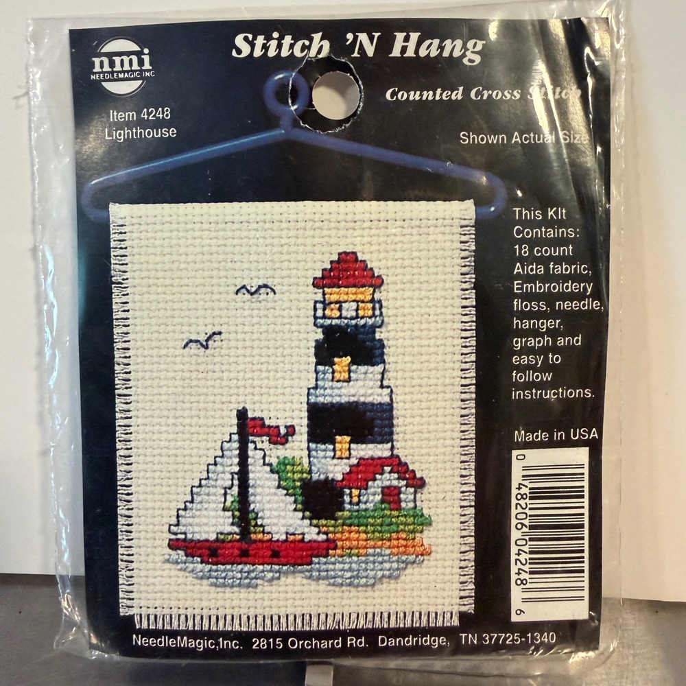 NeedleMagic Inc Stitch 'N Hang Counted Cross Stitch Kit 4248 Lighthouse New VTG